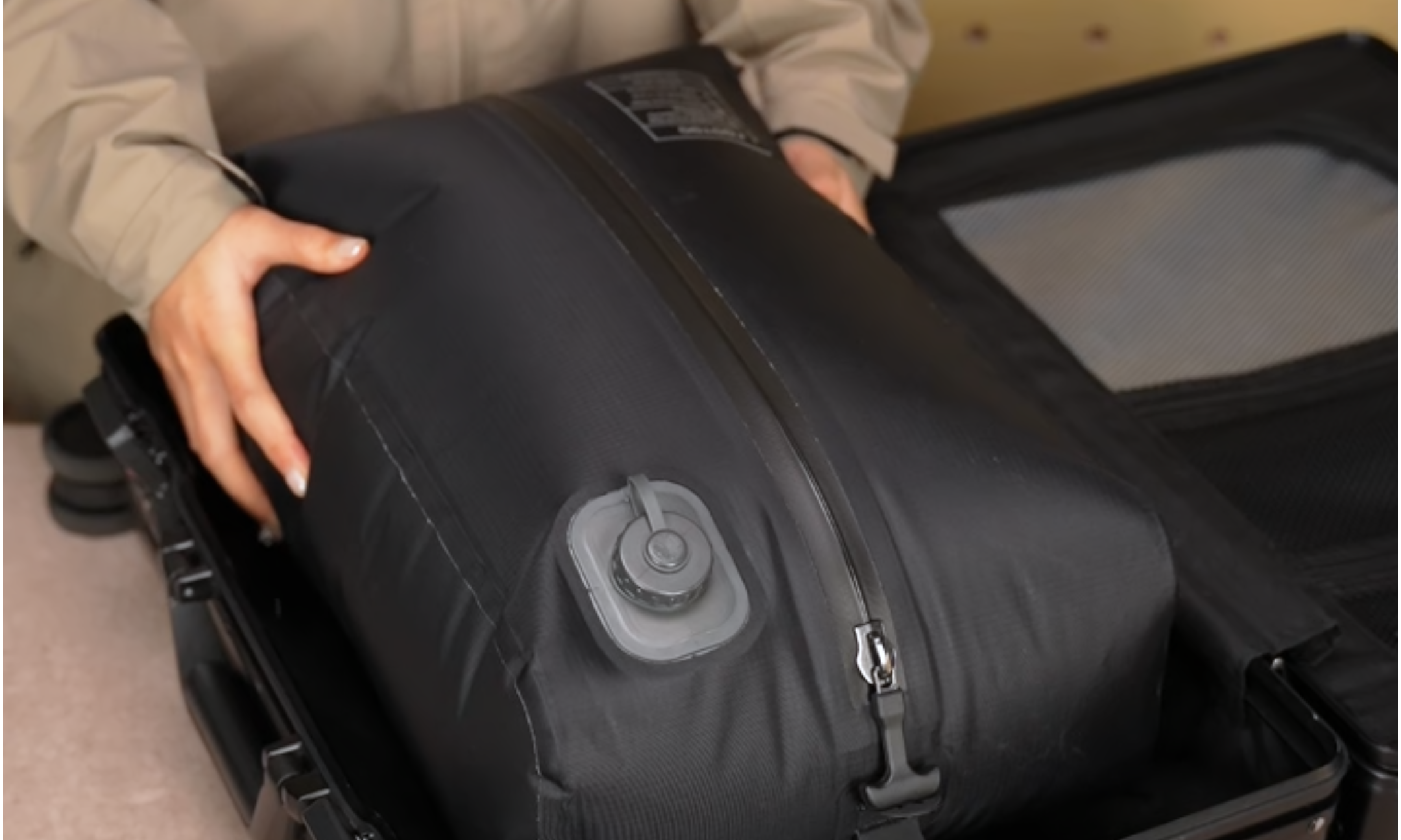Why TPU Compression Storage Bags Are More Durable Than Traditional Plastic Bags？