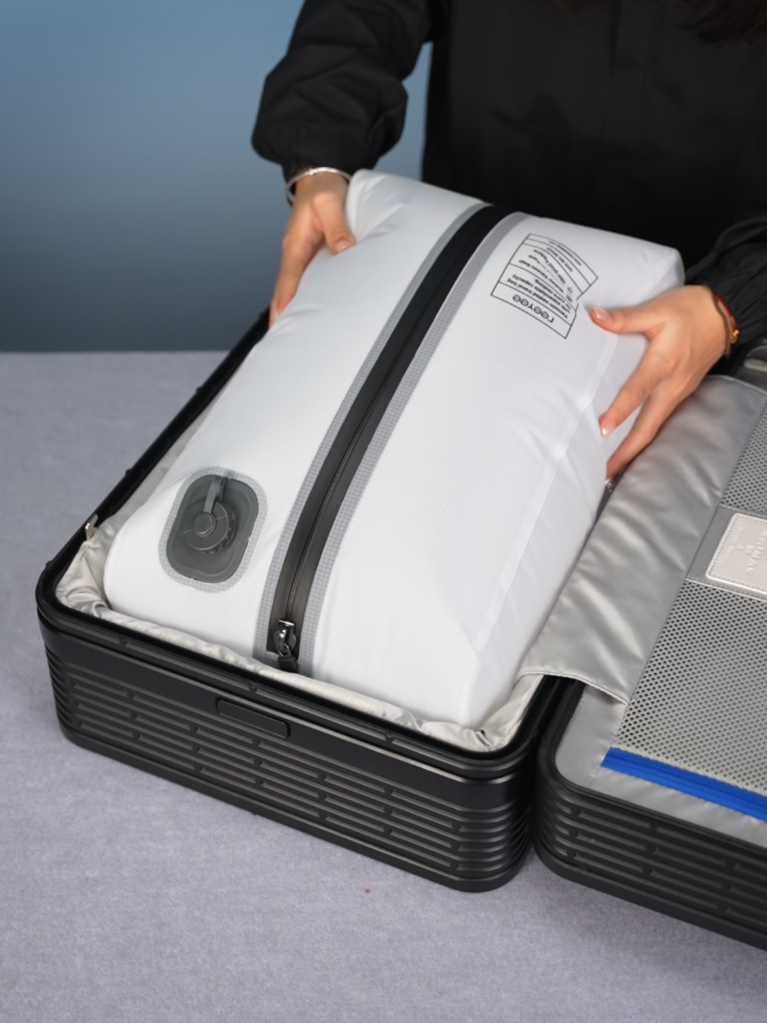 Why You Need an Electric Vacuum Compression Storage Bag with a Built-in Pump？