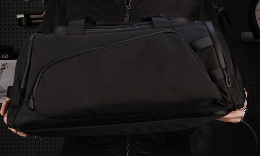 Is 1680D CORDURA® Ballistic Nylon Really More Durable? The ReeYee R1 CORDURA Travel Bag Gives the Answer