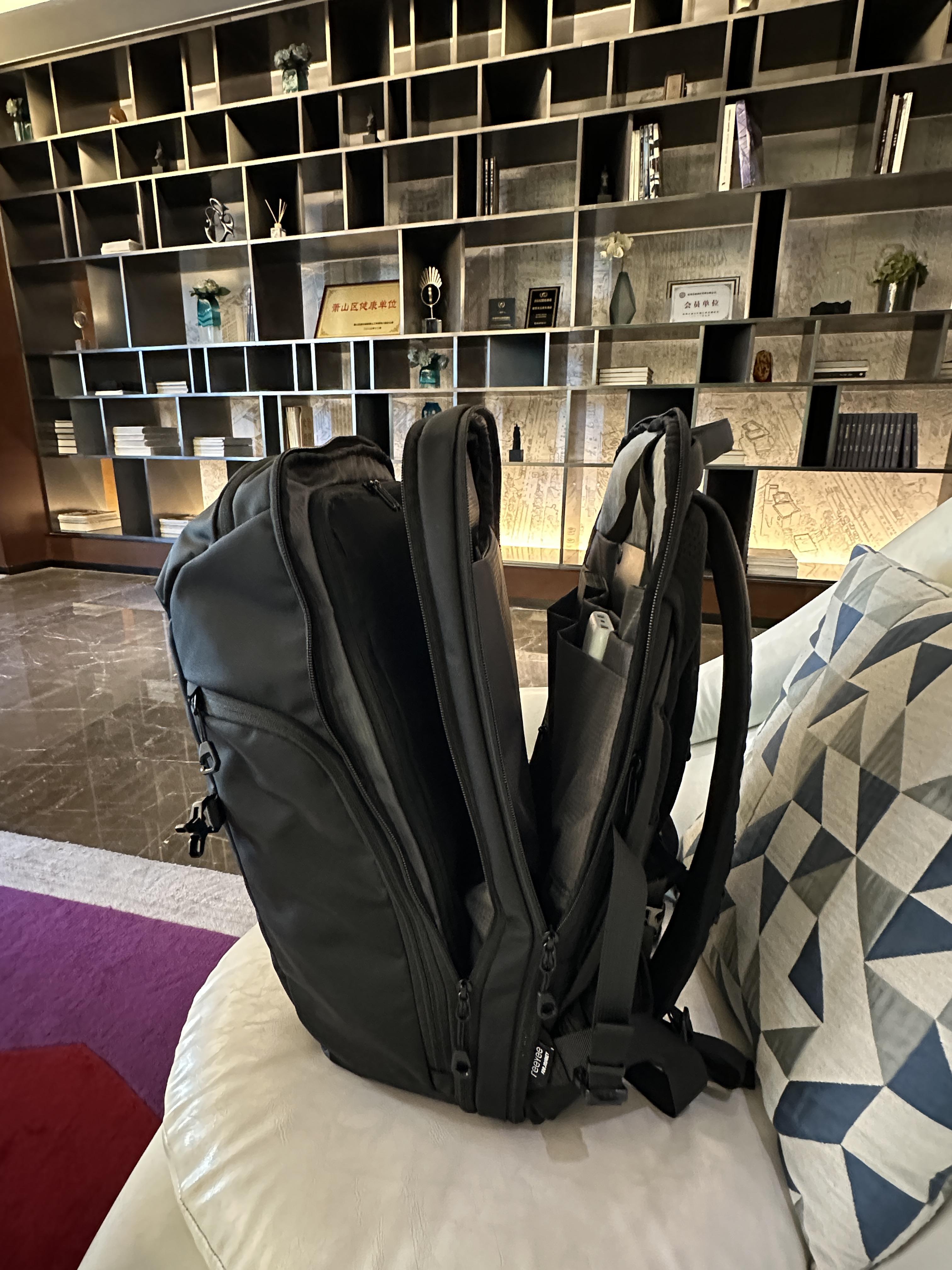 The Ultimate Travel Backpack for Men: How a Triple-Compartment Backpack Can Make Business Trips So Much Easier