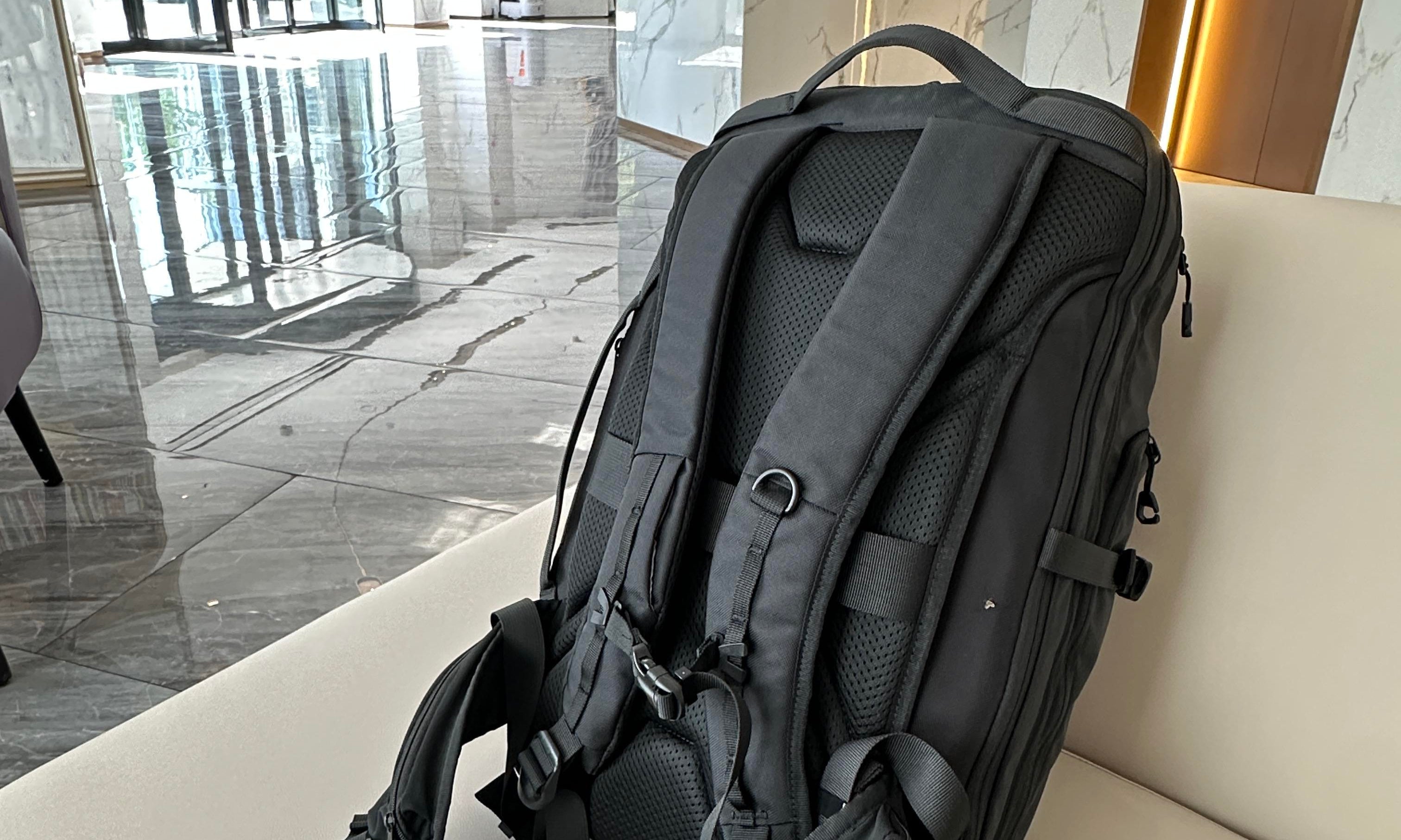 One Backpack for Business Travel and Light Outdoors! Waist Support Backpack Real-World Test