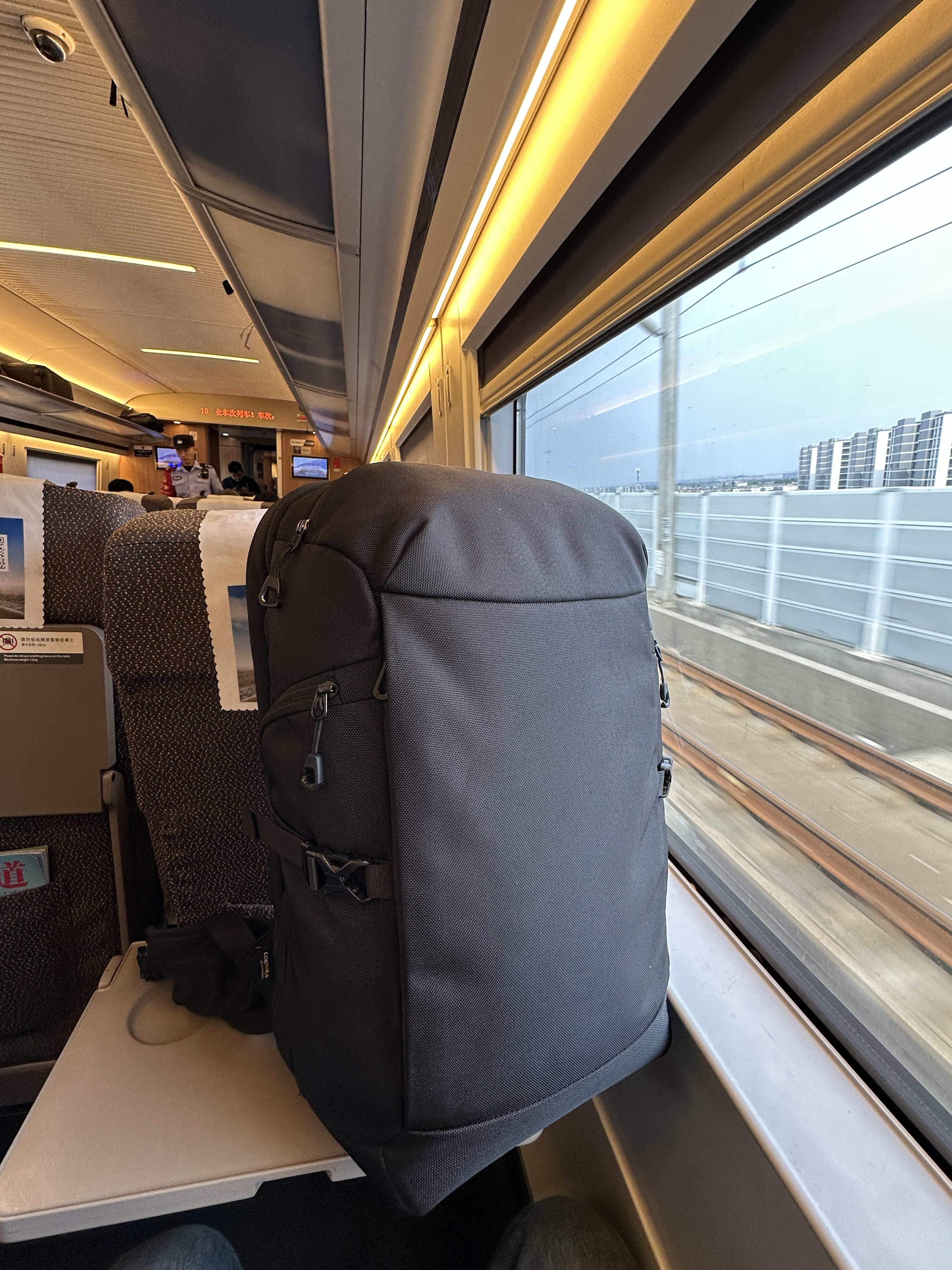 Why is the Aurora A1 backpack with a carrying system the best choice for men who travel?
