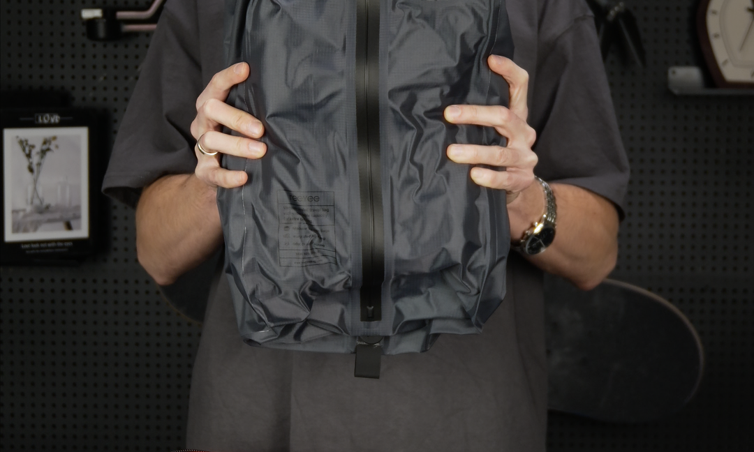 Is an Electric Vacuum Compression Bag Really Safe? Will It Damage Your Clothes?