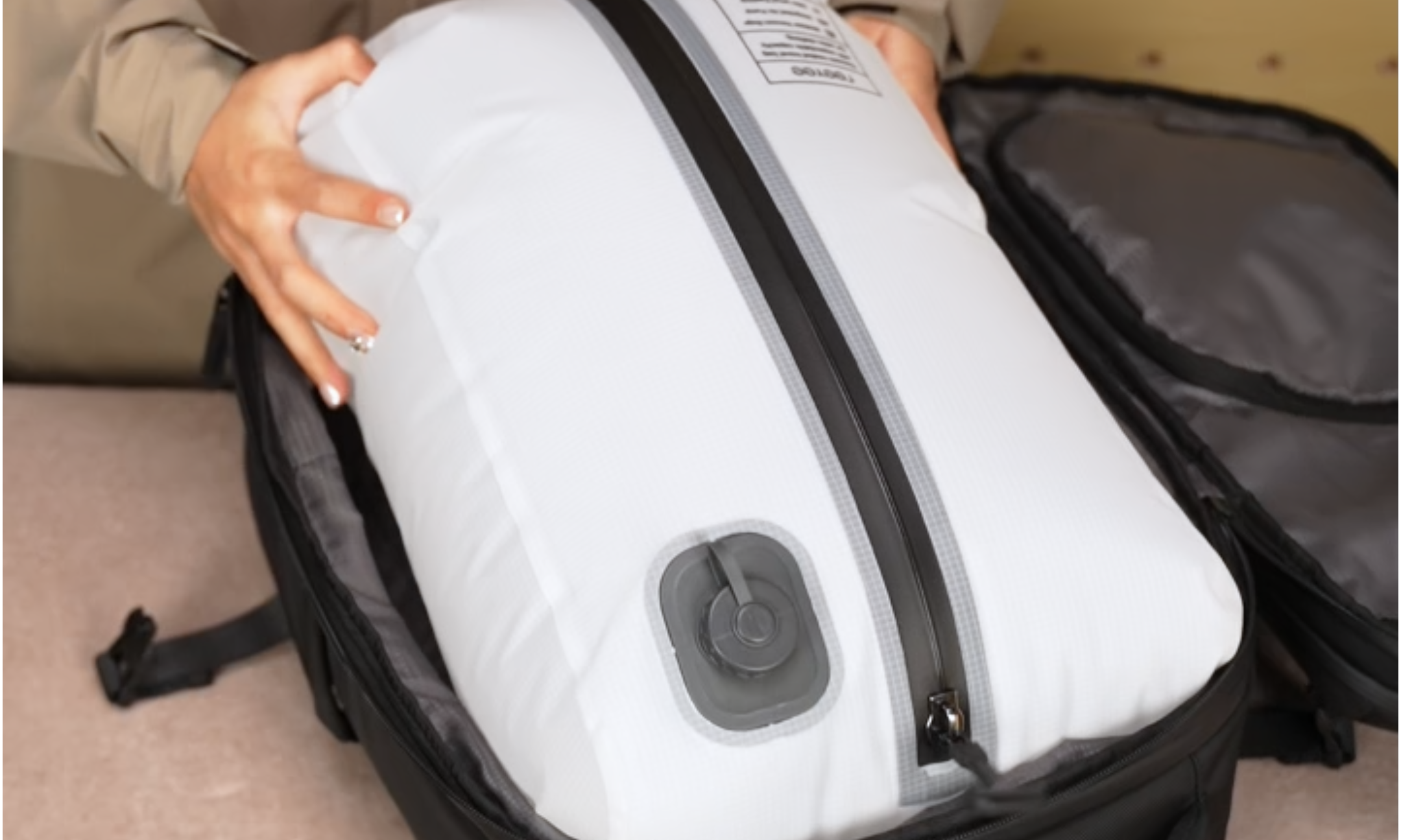 How Type-C Charging Compression Bags Are Changing the Travel Experience