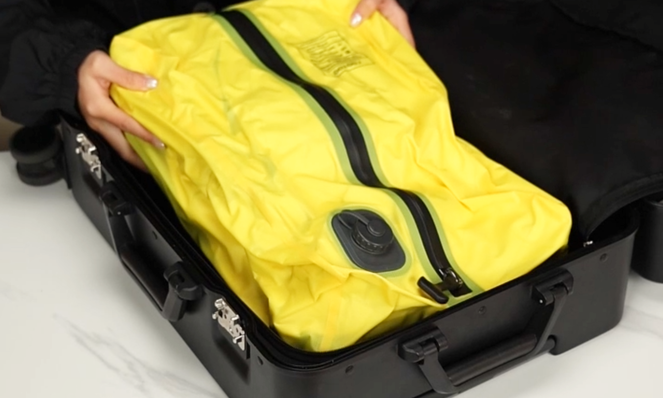 How Practical Is a Rechargeable Compression Storage Bag for Travel?