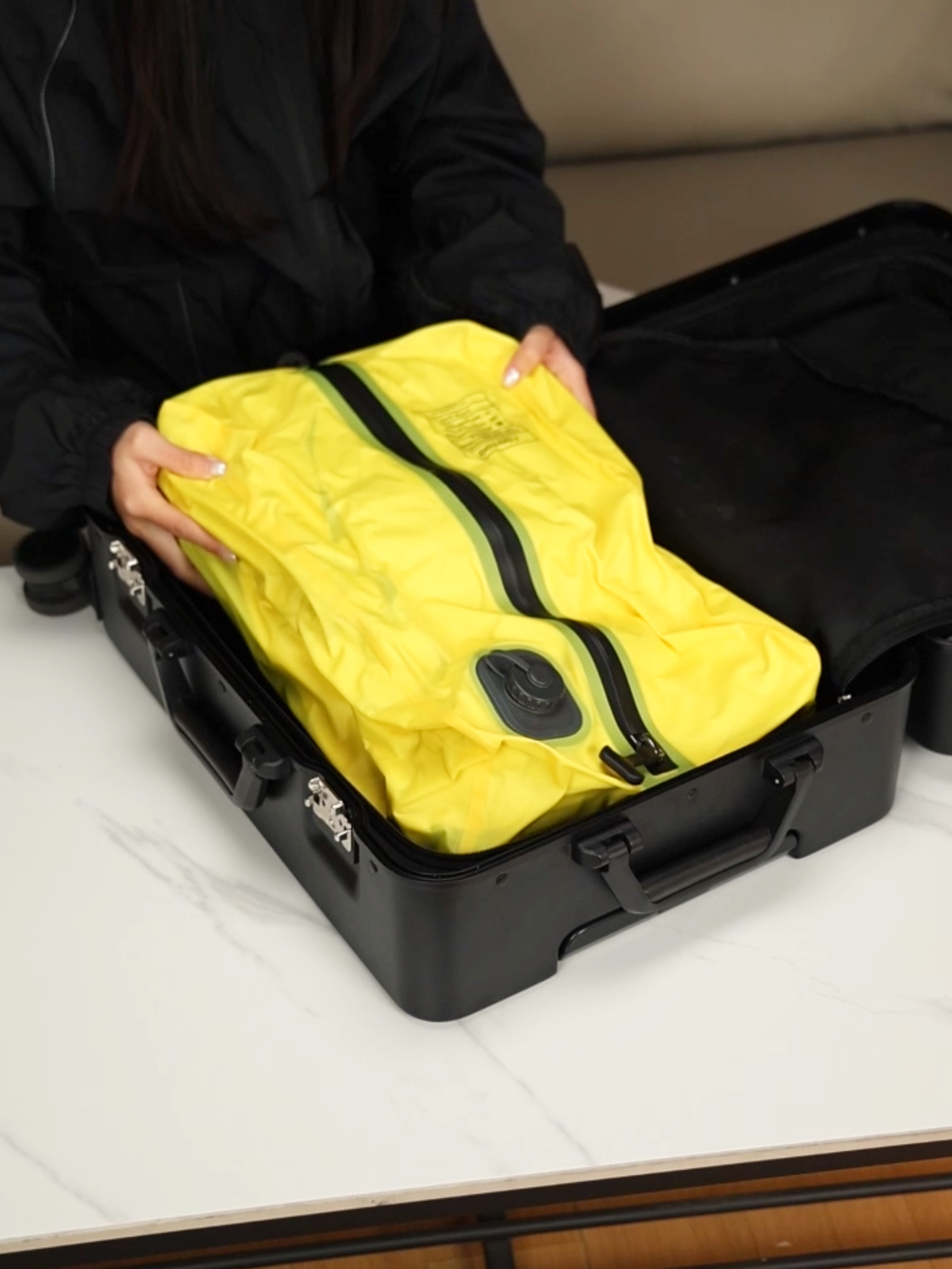 How Practical Is a Rechargeable Compression Storage Bag for Travel?