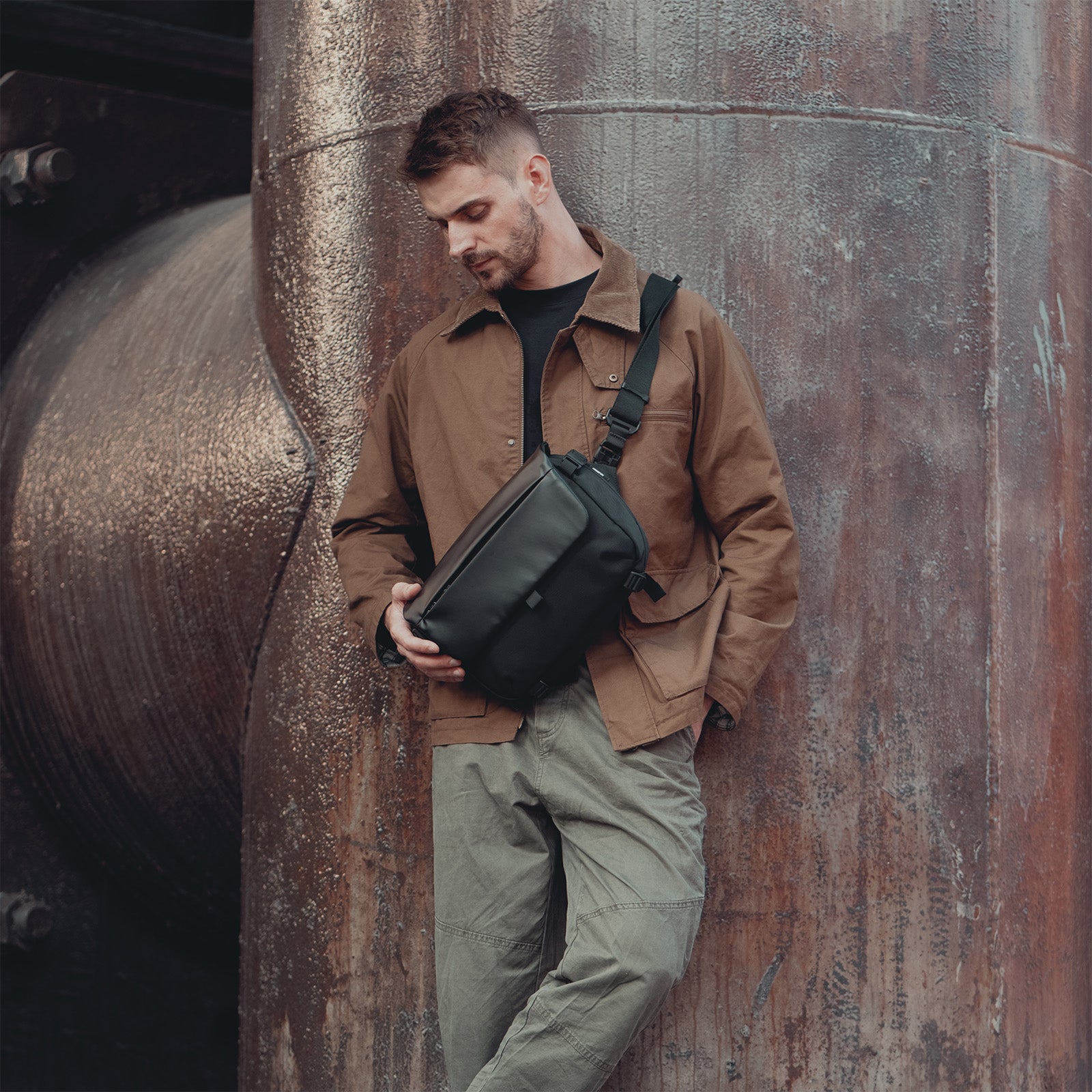 A6 Everyday Sling 6L