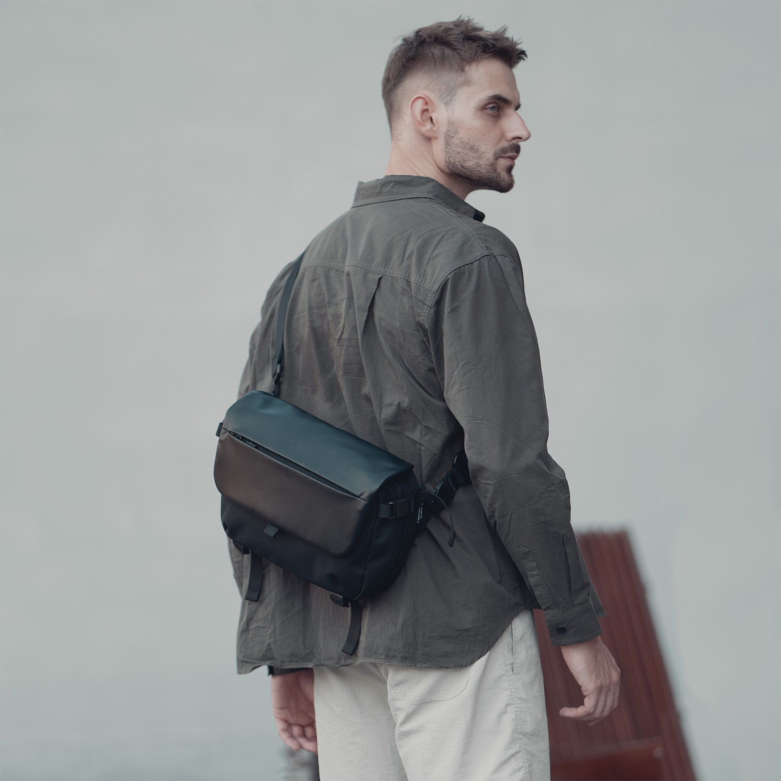 A6 Everyday Sling 6L